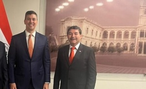 Senador Carlos Núñez afirma que Peña le ofreció 50 cargos para mantenerse en Honor Colorado