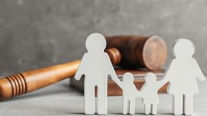 Le escrachó a la mamá de sus hijos por no pasar para la leche