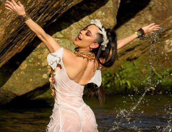 Adelanto de las fotos ndirindindin del calendario más famoso