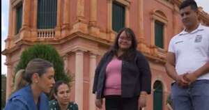 La Nación / Avanzan preparativos para el encendido navideño en el Palacio de López