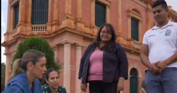 La Nación / Avanzan preparativos para el encendido navideño en el Palacio de López