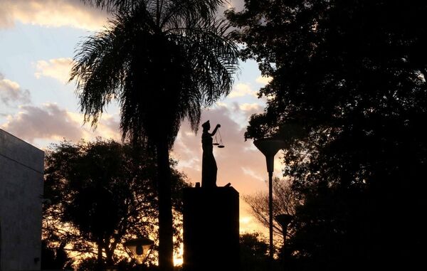 Recientes contactos mencionan sin autorización al presidente, doctor César Diesel, en gestiones ajenas al Poder Judicial