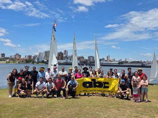 Buenos vientos en jornada náutica de ABC en el Club Nacional de Regatas El Mbiguá - Polideportivo - ABC Color