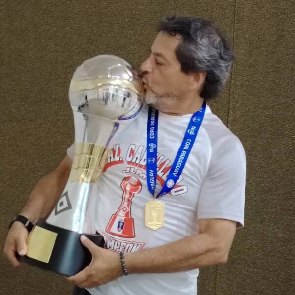 “Soy futbolista frustrado, pero es una de mis pasiones”