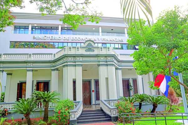 52% de Impuestos se Destina a Pagar Sueldos Públicos