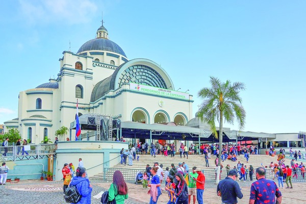 Caacupé Se Prepara para Recibir a 2 Millones de peregrinos