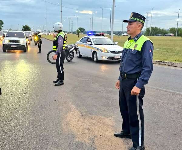 Costanera Norte de Asunción, con bloqueos intermitentes por obras y Copa Sudamericana - Nacionales - ABC Color
