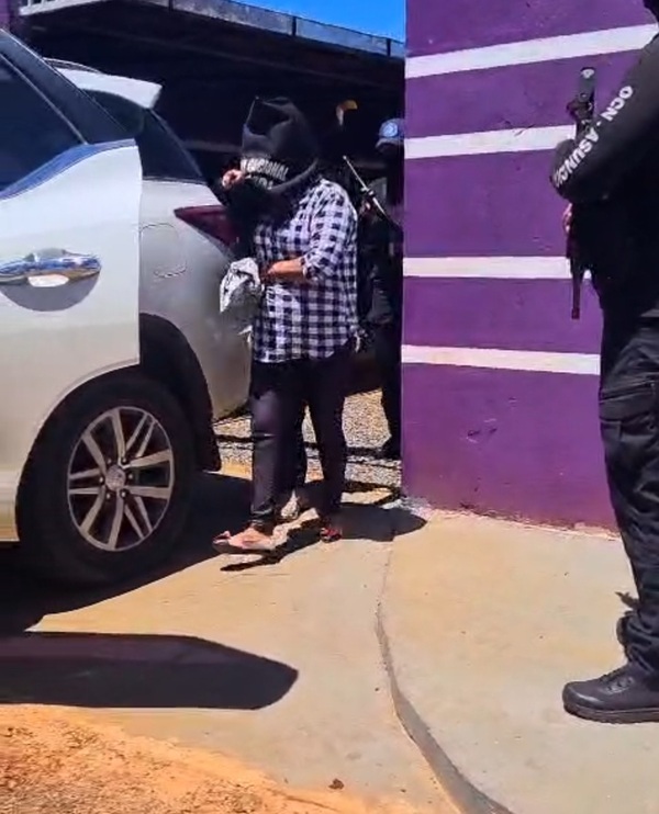 Popular / Ho'a doña narco "de la pesada"