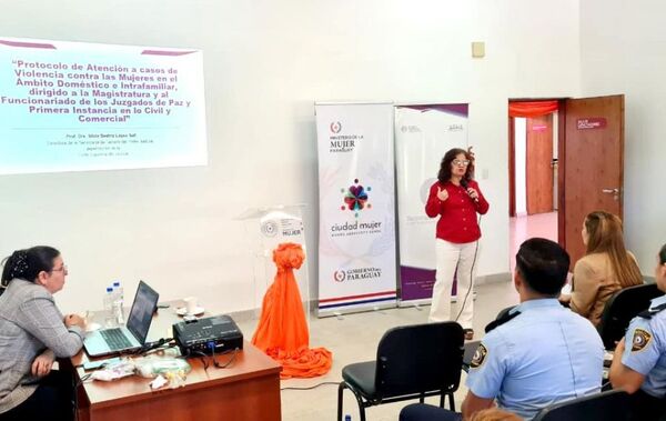 Capacitación sobre el Protocolo de Atención a Casos de Violencia contra las Mujeres