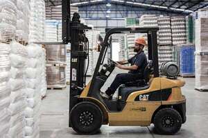 Dende proyecta  que la economía crecerá 5% este año y 4% en 2026 - Negocios - ABC Color