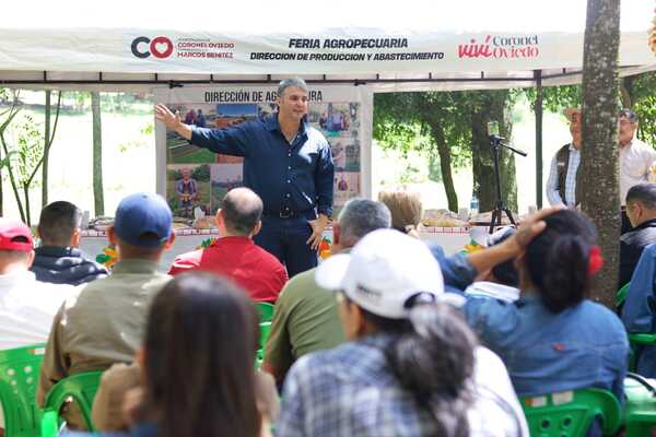 Presentan resultados del cultivo de papa y cebolla en Coronel Oviedo - Noticiero Paraguay