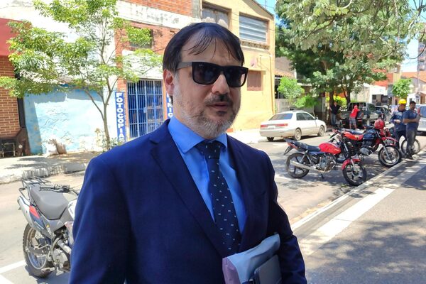 Claudio Lovera afirma que defensas sí conocían hechos imputados contra a directivos de Banco Atlás - PDS RADIO Y TV