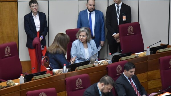 Senadores postergan proyecto que busca aumentar la protección de niños en casos de abusos