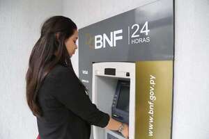 El MEF anunció cronograma de pagos de salarios y beneficios sociales de noviembre - Economía - ABC Color