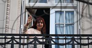 La Nación / Justicia argentina ordena decomisar bienes por USD 500 millones a Kirchner y otros condenados