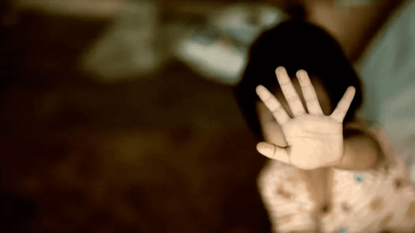 Abogado habría abusado de su hija de 3 años y piden que enfrente juicio - Noticiero Paraguay