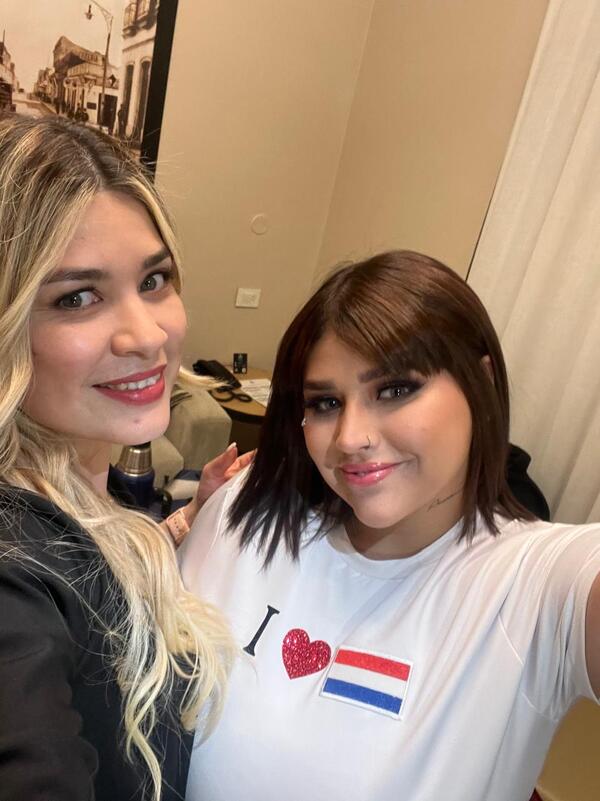 Popular / Estilista motoqueira maquilló a la reina de la cumbia kurepa Flor Alvarez