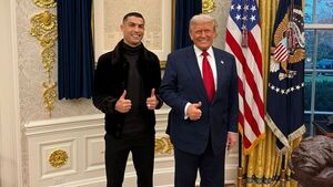 Popular / ¡Apénami! ¡Cristiano Ronaldo cenó con Donald Trump en la Casa Blanca!