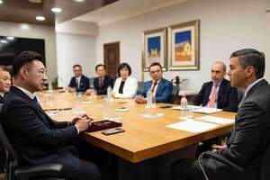 Varios líderes del Congreso de Taiwán visitan Paraguay - Política - ABC Color