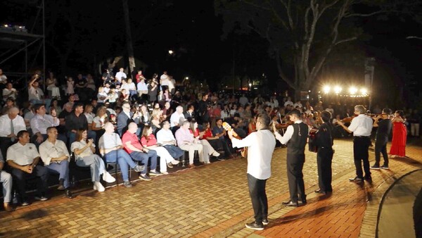 Itaipú: Médicos piden que dinero para evento navideño vaya a Salud
