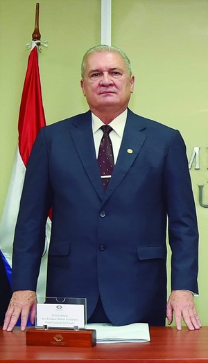 Rolón Niega Persecución y Defiende Reserva de Datos