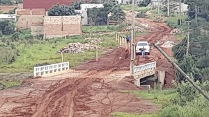 MOPC construyó un puente con un detalle: en terreno ajeno