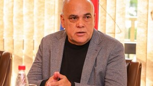 Bachi Núñez aclara visita a Estados Unidos y niega conversaciones con China