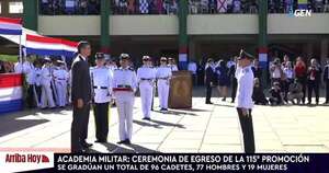 La Nación / Peña participó de la ceremonia de egreso de 96 cadetes de la Academia Militar