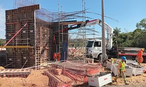 Desvíos en la ruta PY02 por montaje de vigas en Pedrozo: MOPC aplicará cierres parciales este jueves - OviedoPress