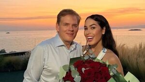 Popular / ¿Dijo por nuestra Miss? Jurado renuncia denunciando el novilleo entre una candidata y otro jurado del Miss Universo