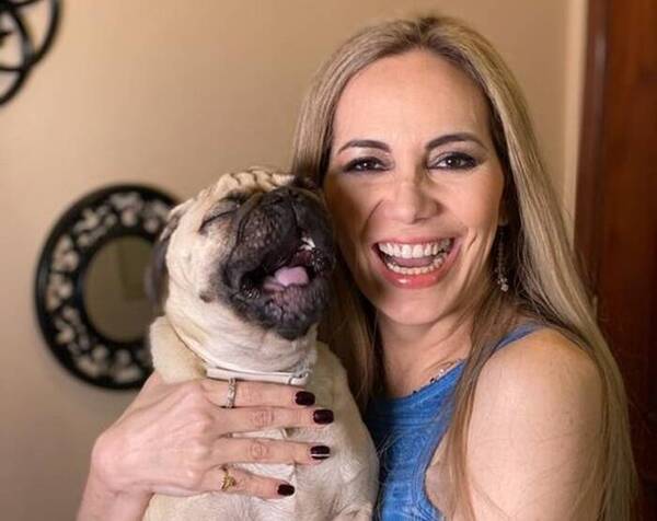 Peyitoterapia: La vida de Clara Franco y sus 9 chihuahuas