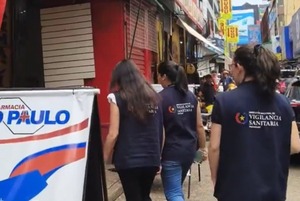 DINAVISA clausura farmacias en Ciudad del Este por venta irregular de medicamentos - ADN Digital