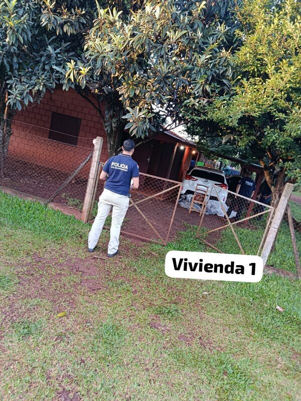 Allanamientos en Bella Vista por tentativa de robo agravado: secuestran armas y objetos de interés