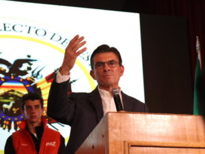 Bolivia nombra ministro justicia controvertido