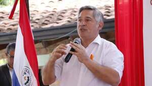 Mafia de los pagarés: Docentes repudian dichos del ministro y le presentan supuestas pruebas