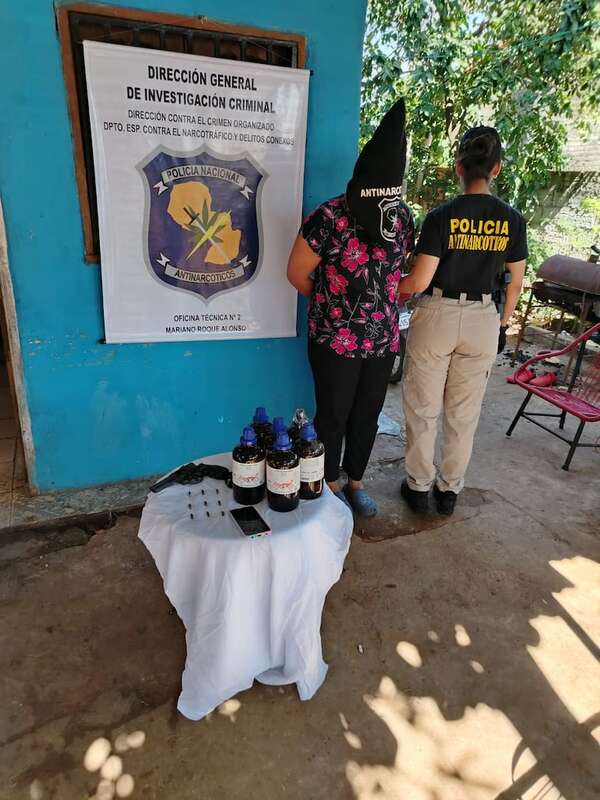 Limpio: Hallan precursores en aparente laboratorio clandestino para aumentar volumen de drogas - Policiales - ABC Color