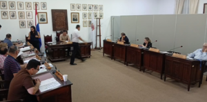 Junta Municipal aprueba aumento de sueldo para funcionarios