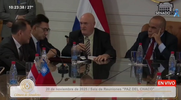 Cruce entre Kobylanski y embajador de Taiwán en audiencia