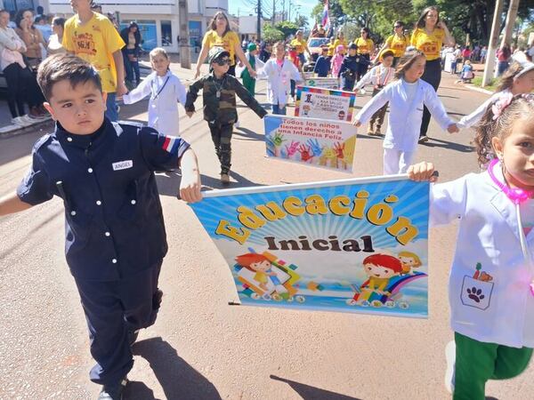 Día Mundial de la Infancia: más de 2.000 niños marchan por sus derechos en Pedro Juan Caballero - Nacionales - ABC Color