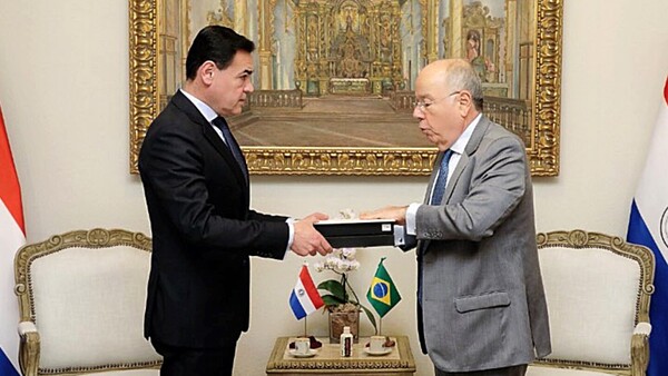 Paraguay insiste en mantener los gastos socioambientales de Itaipú