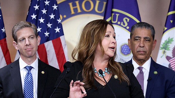 Temen que Trump desvíe archivos de Epstein para atacar a los demócratas