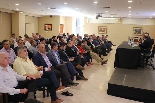 UIP elaborará documento con las principales urgencias del sector para entregarle a Peña  - Economía - ABC Color