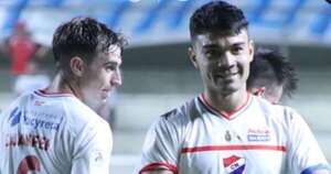 La Nación / Goles en la agonía y triunfo tricolor