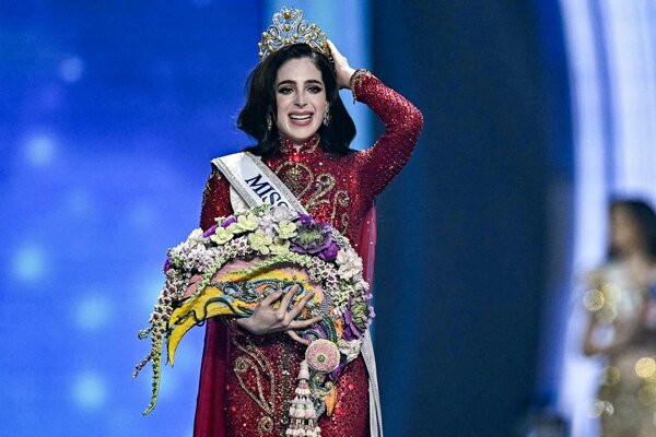 México se corona Miss Universo en medio de apoyo feminista tras altercado con organizador