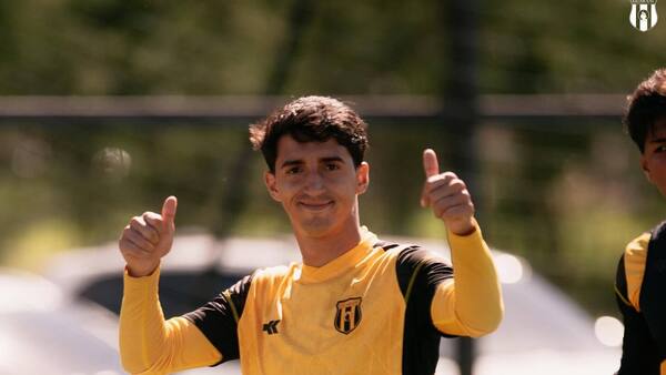 Guaraní ensaya y define los titulares