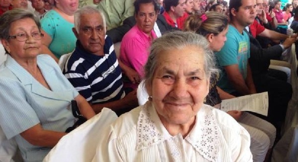 Popular / ¡Nuevos abuelitos oikema en la lista de cobro!