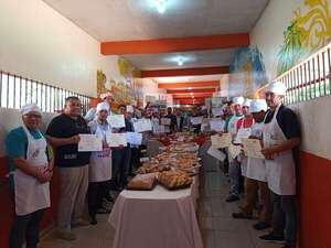 Internos de Misiones se forman en gastronomía y construyen nuevas oportunidades - Nacionales - ABC Color