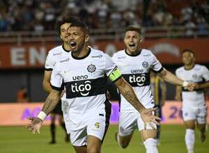 Olimpia enfrenta a Luqueño en la penúltima presentación del año - Fútbol - ABC Color
