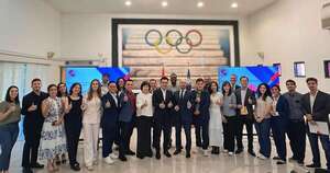 La Nación / Estudiantes y egresados de la UPTP se reunieron con parlamentarios de Taiwán