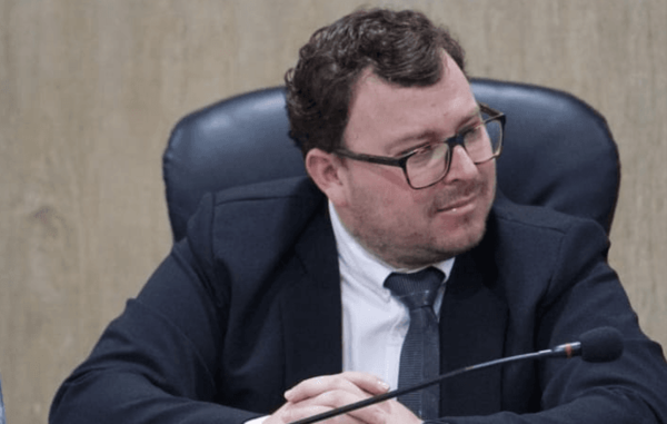 Junta Departamental de Caaguazú pide intervención del Campamento Vial del MOPC tras múltiples denuncias - Noticiero Paraguay